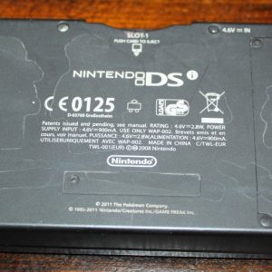 Nintendo DSi Reshiram & Zekrom Edition (Black) (Beg) - Bild 2